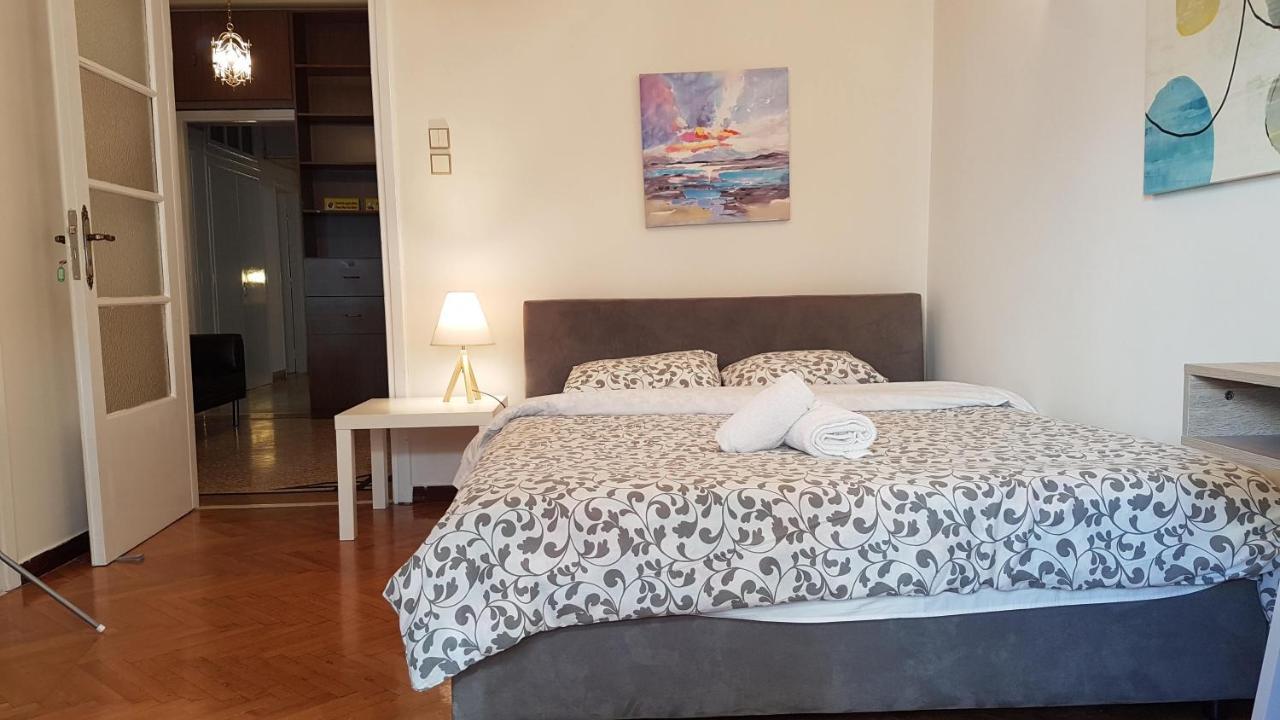 Teal Apartment - Athens Center, 4 Bd, 2 Bath Экстерьер фото